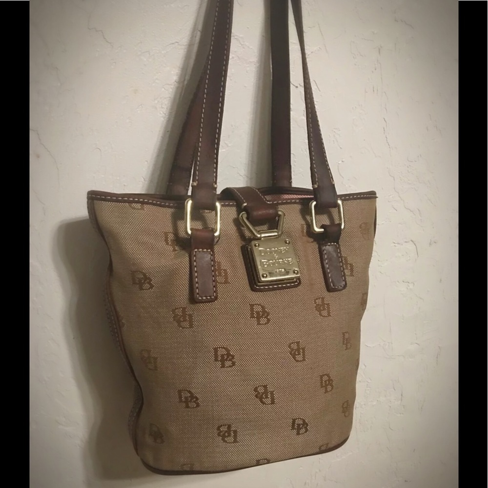 Dooney and Bourke Small purse